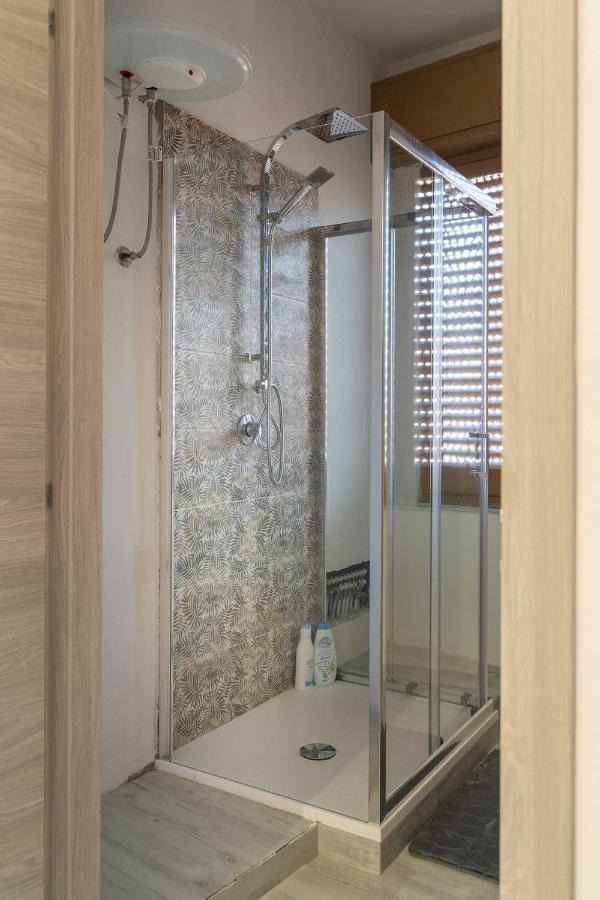 Monfalcone City Room Rental Apartment กาญารี ภายนอก รูปภาพ