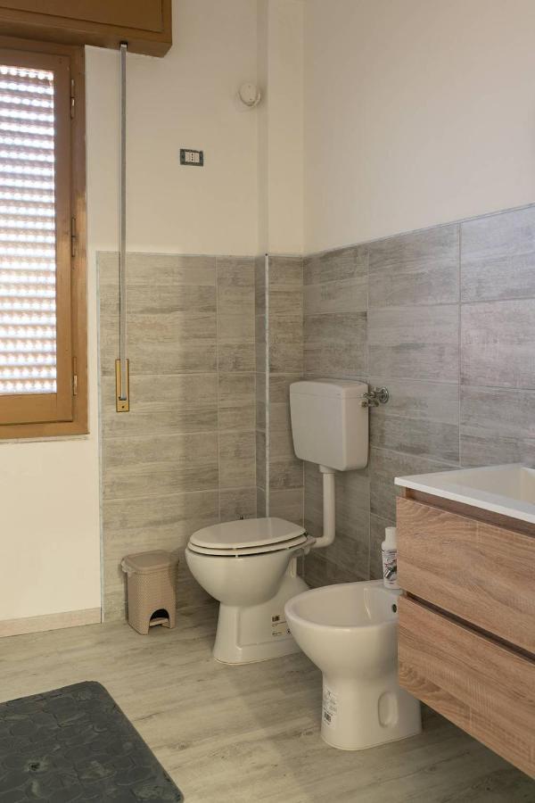 Monfalcone City Room Rental Apartment กาญารี ภายนอก รูปภาพ