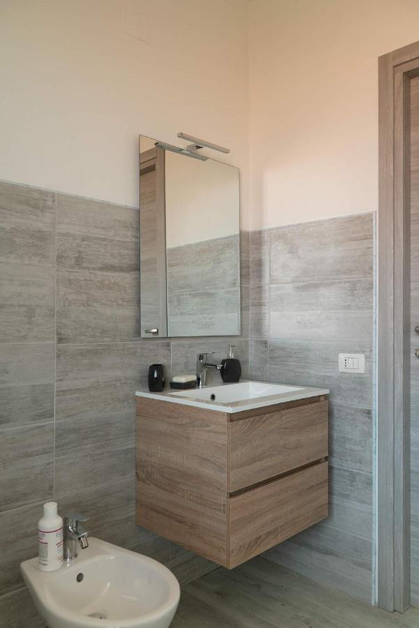 Monfalcone City Room Rental Apartment กาญารี ภายนอก รูปภาพ